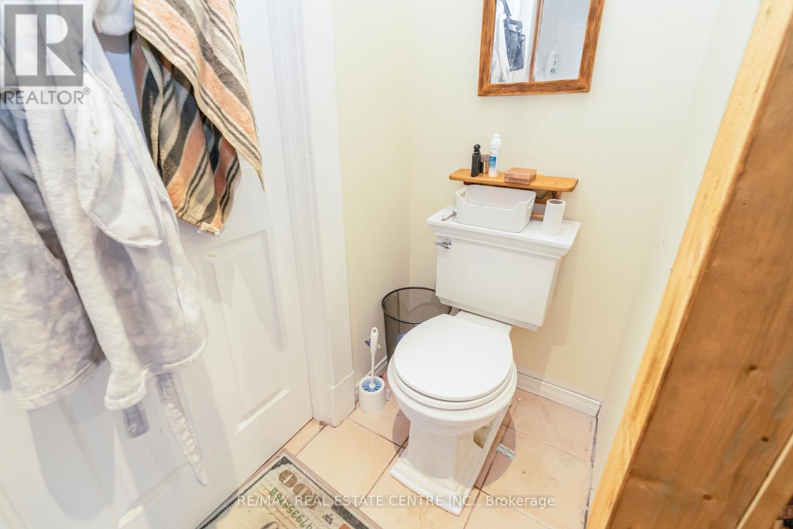 90 Main Street, Milton (Campbellville), Ontario  L0P 1B0 - Photo 13 - W12383228