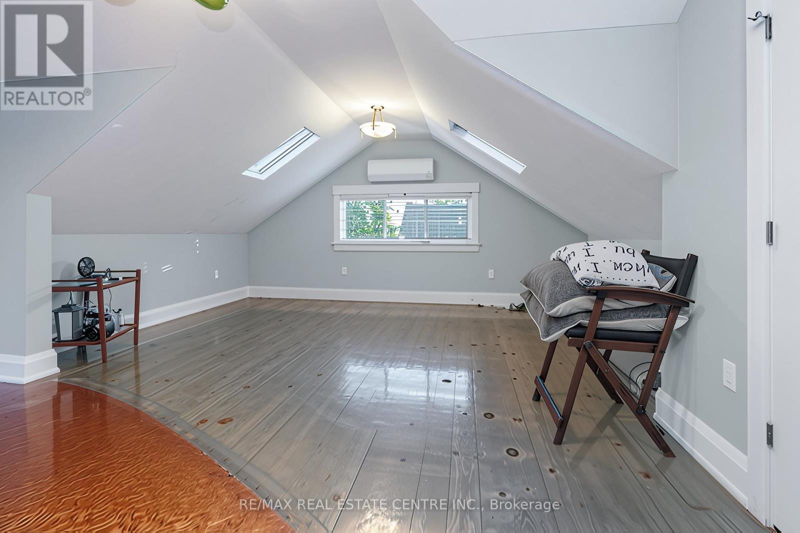 90 Main Street, Milton (Campbellville), Ontario  L0P 1B0 - Photo 28 - W12383228