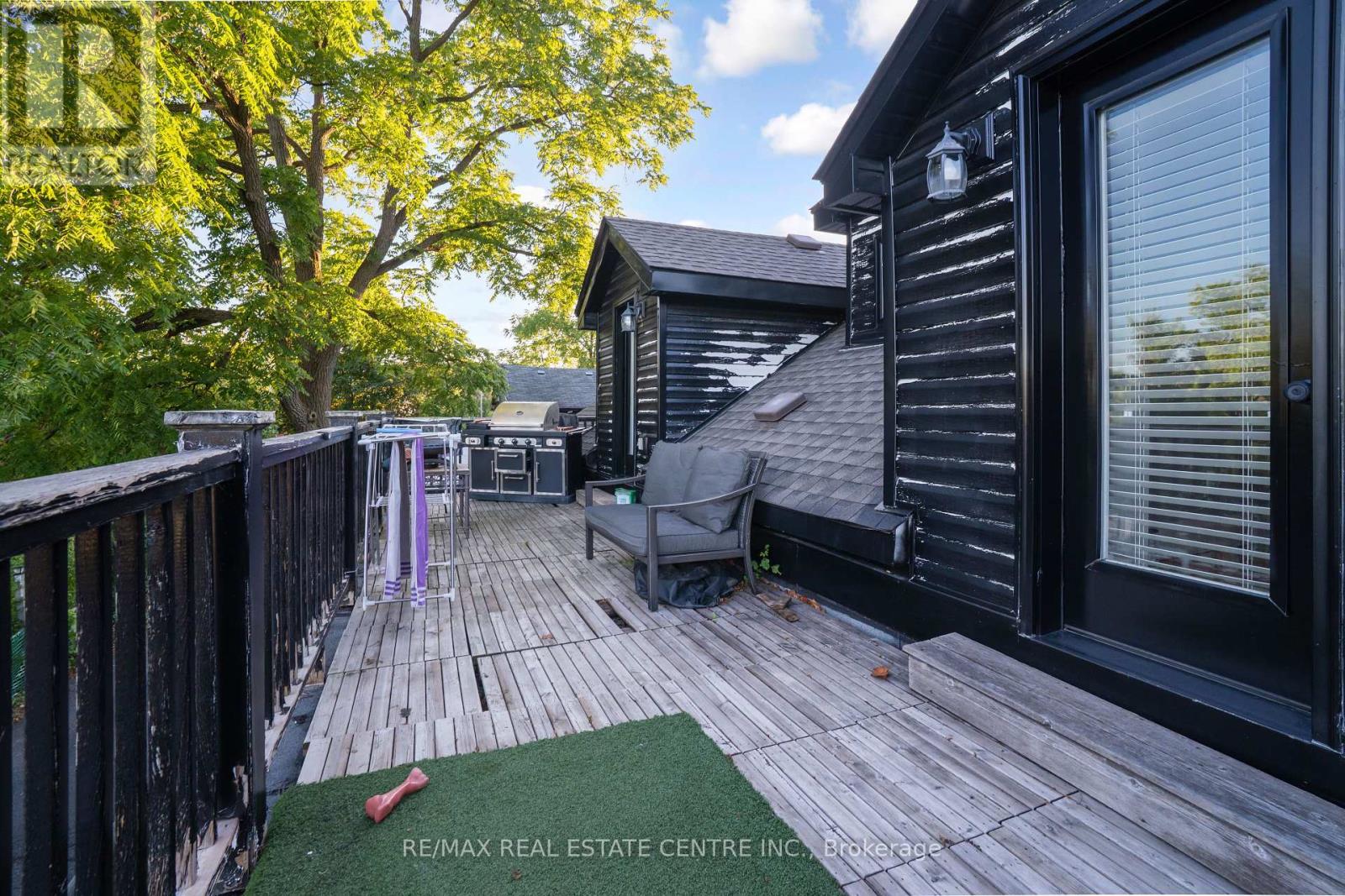 90 Main Street, Milton (Campbellville), Ontario  L0P 1B0 - Photo 29 - W12383228