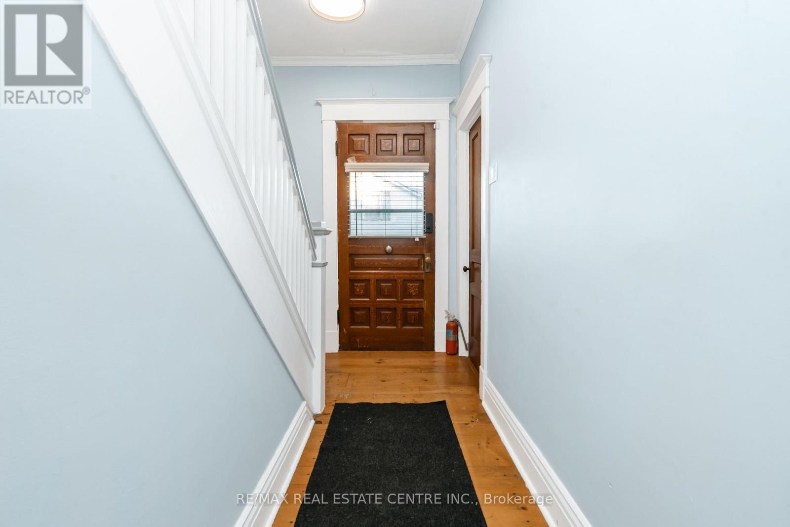 90 Main Street, Milton (Campbellville), Ontario  L0P 1B0 - Photo 4 - W12383228