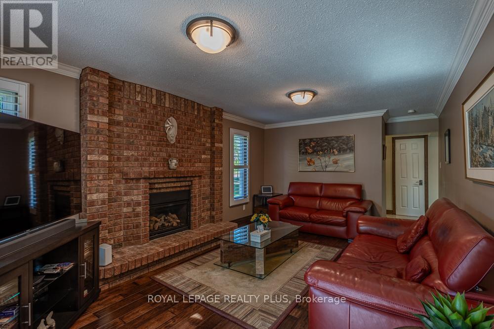 1827 Folkway Drive, Mississauga (Erin Mills), Ontario  L5L 2X1 - Photo 28 - W12383245