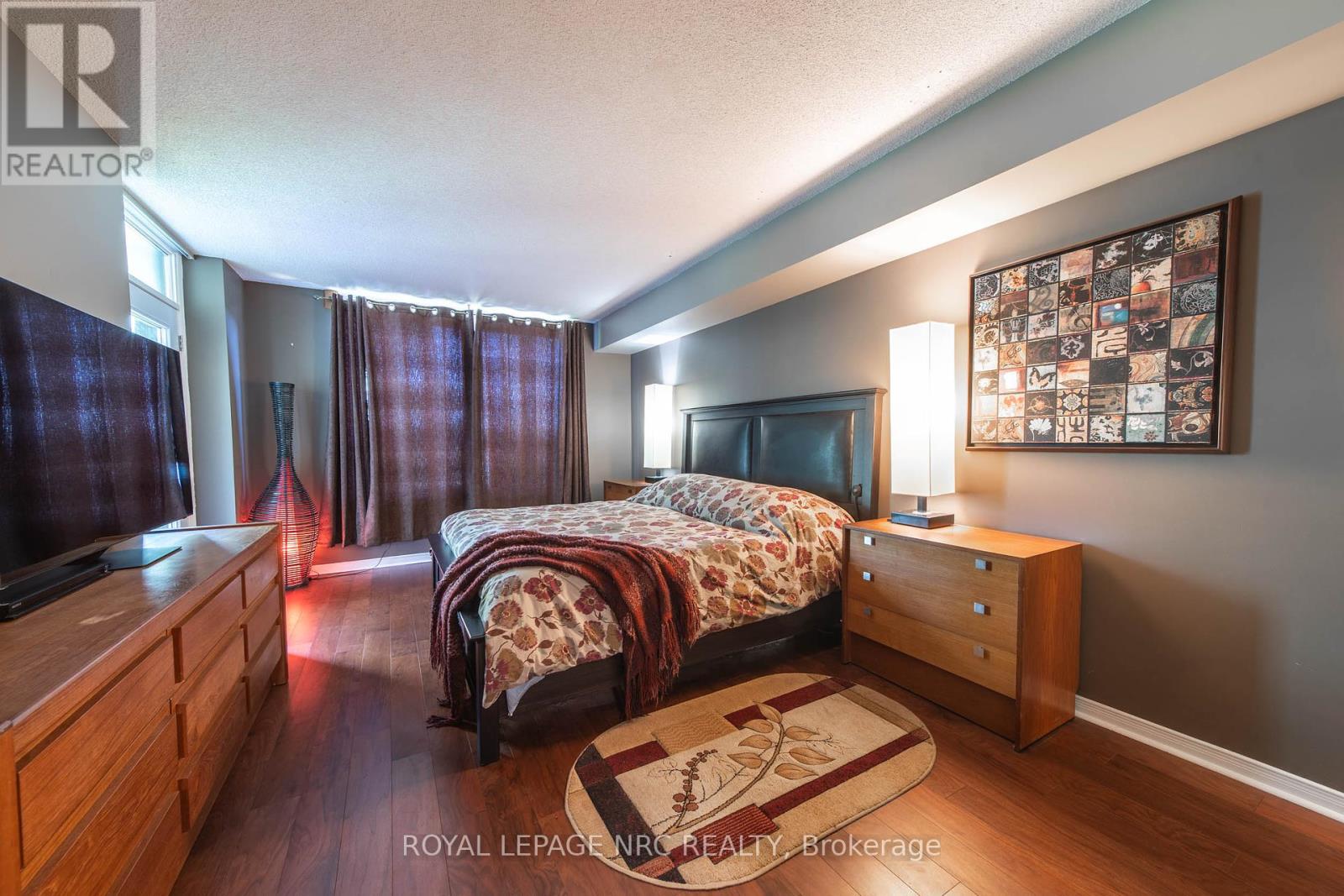 401 - 8111 Forest Glen Drive, Niagara Falls, Ontario  L2H 2Y7 - Photo 10 - X12383424