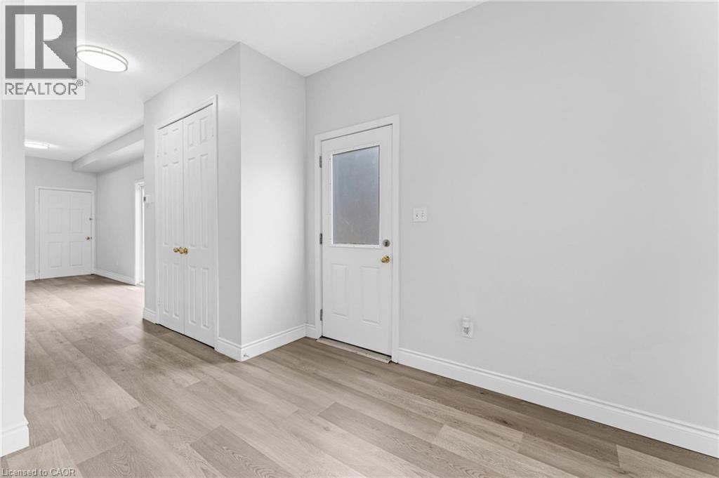 120 Jansen Avenue, Kitchener, Ontario  N2A 2L7 - Photo 7 - 40766162