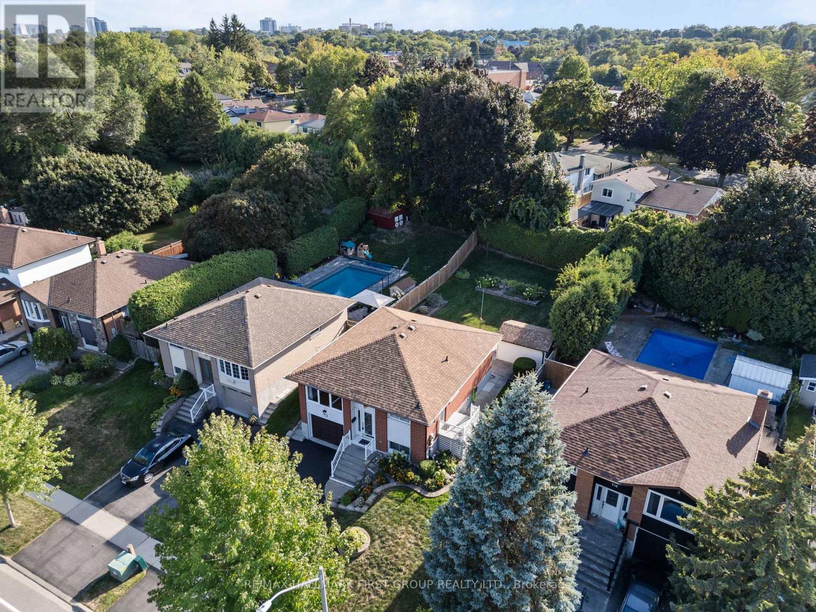 746 Central Park Boulevard N, Oshawa, Ontario  L1G 6B1 - Photo 38 - E12383425