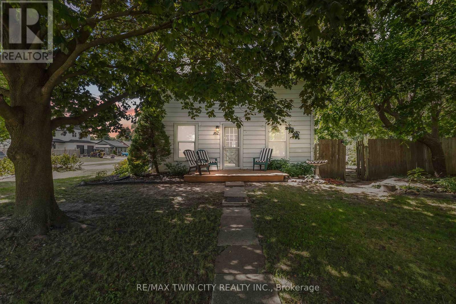 162 ADELAIDE STREET, Strathroy-Caradoc, Ontario