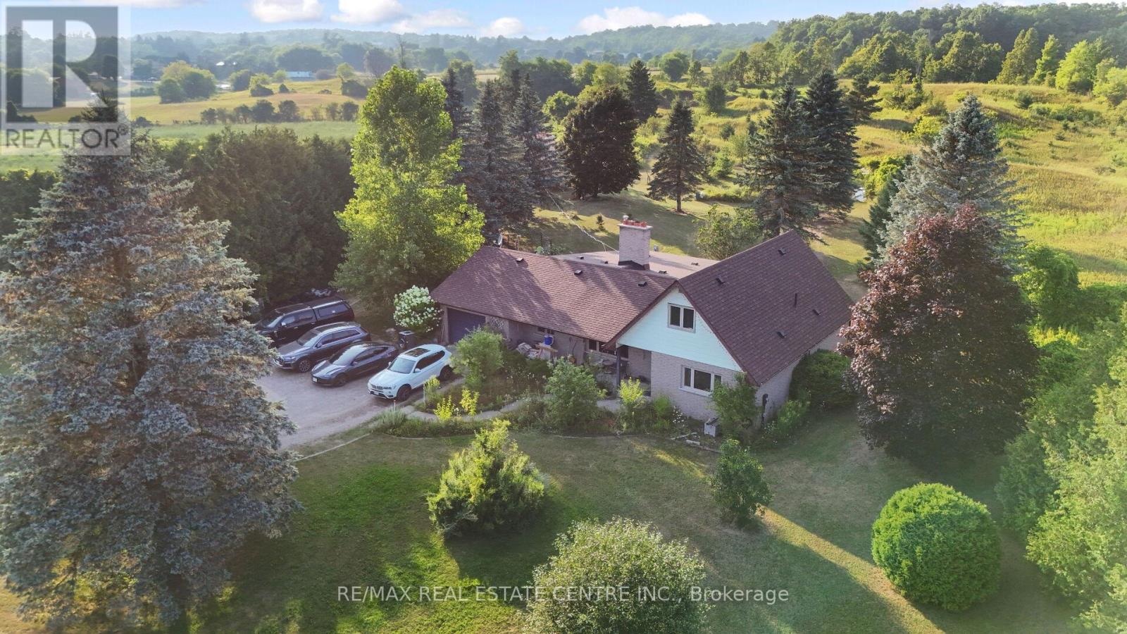 8438 Hwy 7, Guelph/eramosa, Ontario  N0B 2K0 - Photo 4 - X12383221