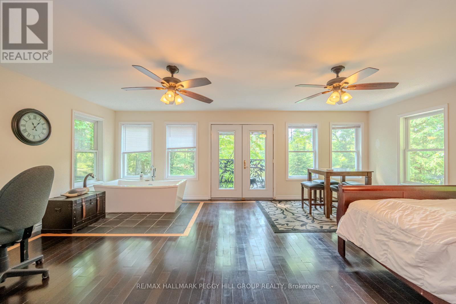 4 Clover Court, Kawartha Lakes, Ontario  K0M 2A0 - Photo 13 - X12383260