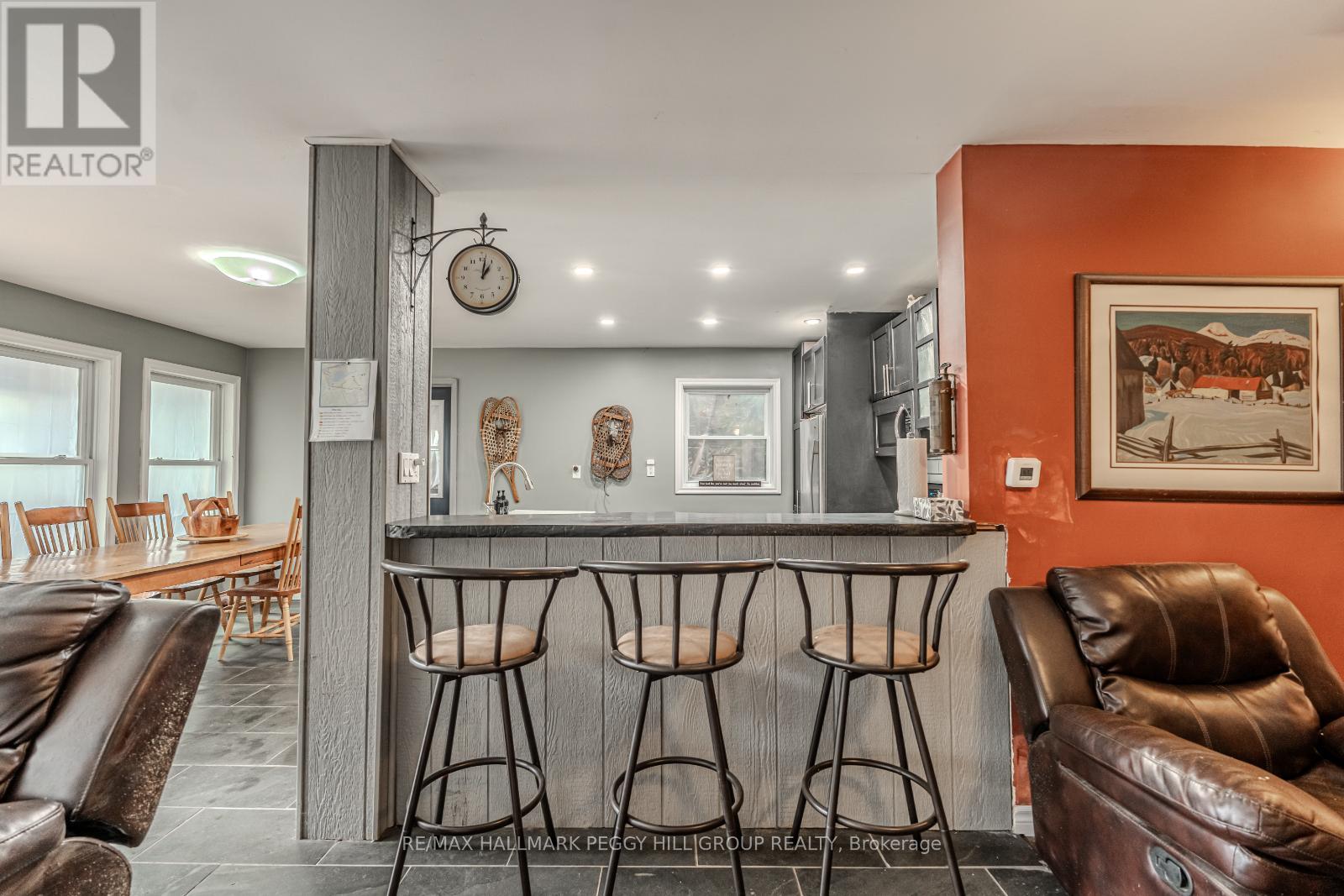 4 Clover Court, Kawartha Lakes, Ontario  K0M 2A0 - Photo 6 - X12383260