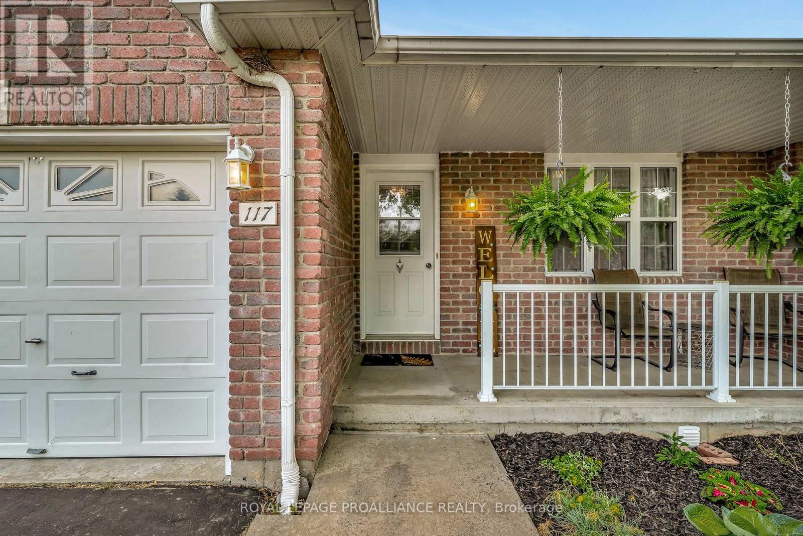 117 St. James Street, Stirling-Rawdon (Stirling Ward), Ontario  K0K 3E0 - Photo 2 - X12383375