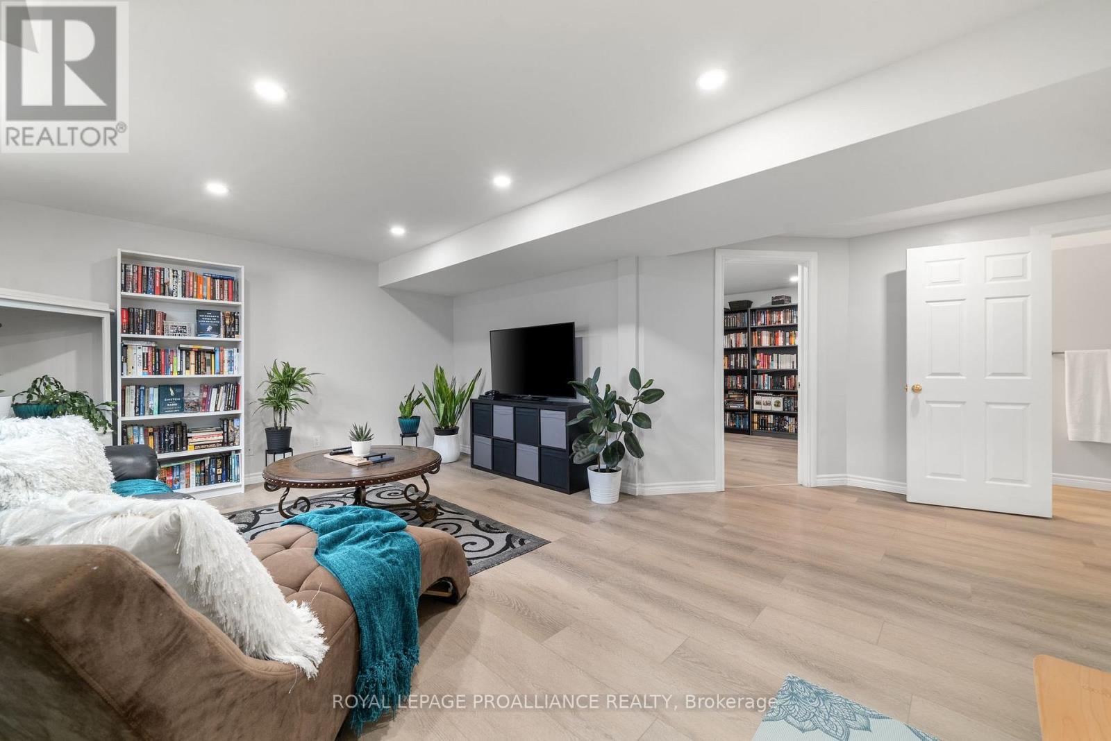 117 St. James Street, Stirling-Rawdon (Stirling Ward), Ontario  K0K 3E0 - Photo 33 - X12383375