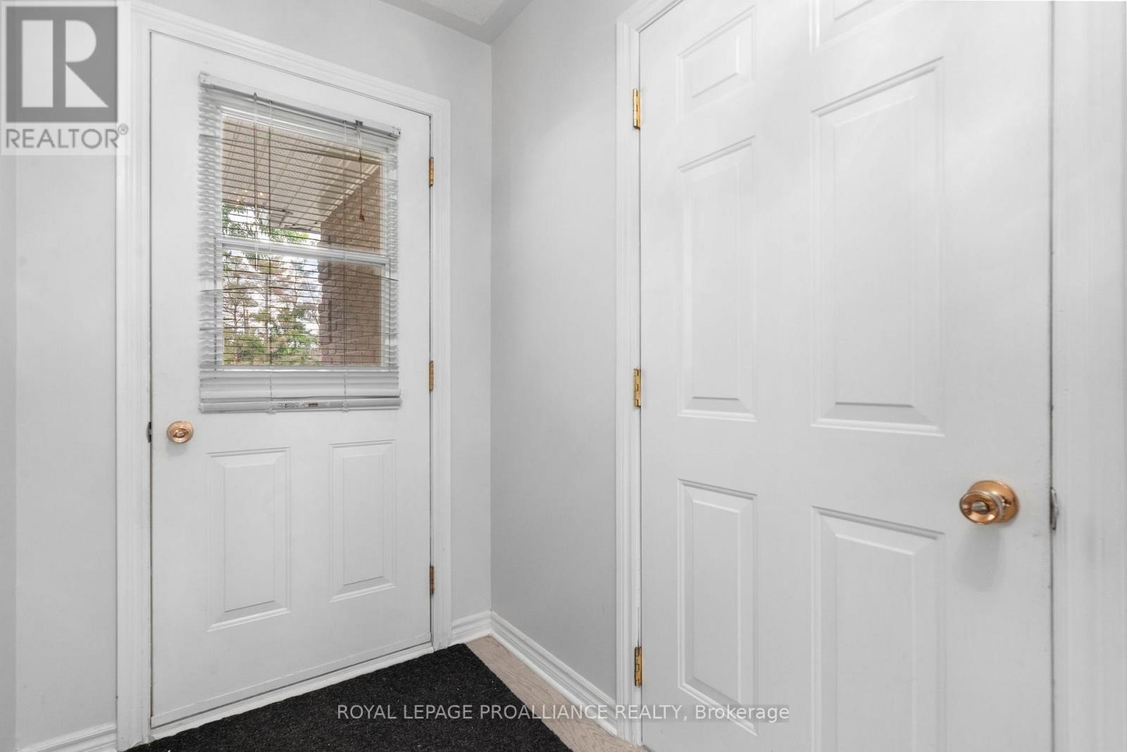 117 St. James Street, Stirling-Rawdon (Stirling Ward), Ontario  K0K 3E0 - Photo 4 - X12383375