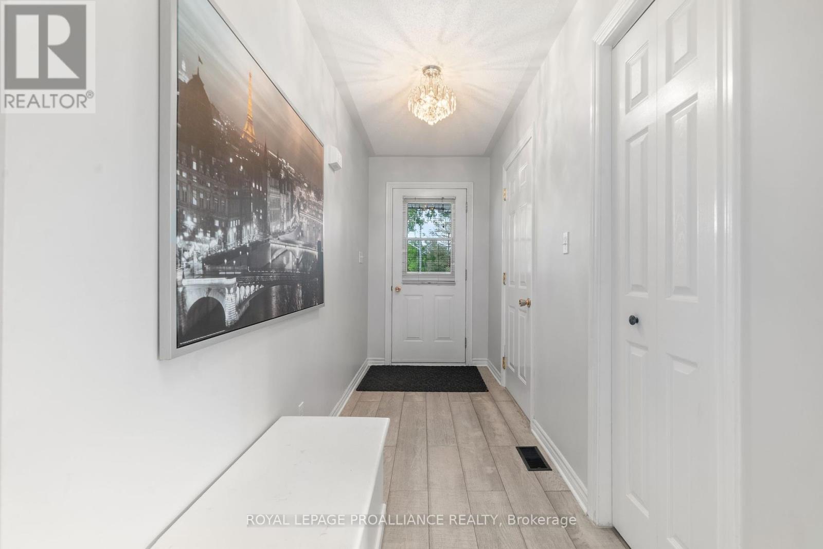 117 St. James Street, Stirling-Rawdon (Stirling Ward), Ontario  K0K 3E0 - Photo 5 - X12383375