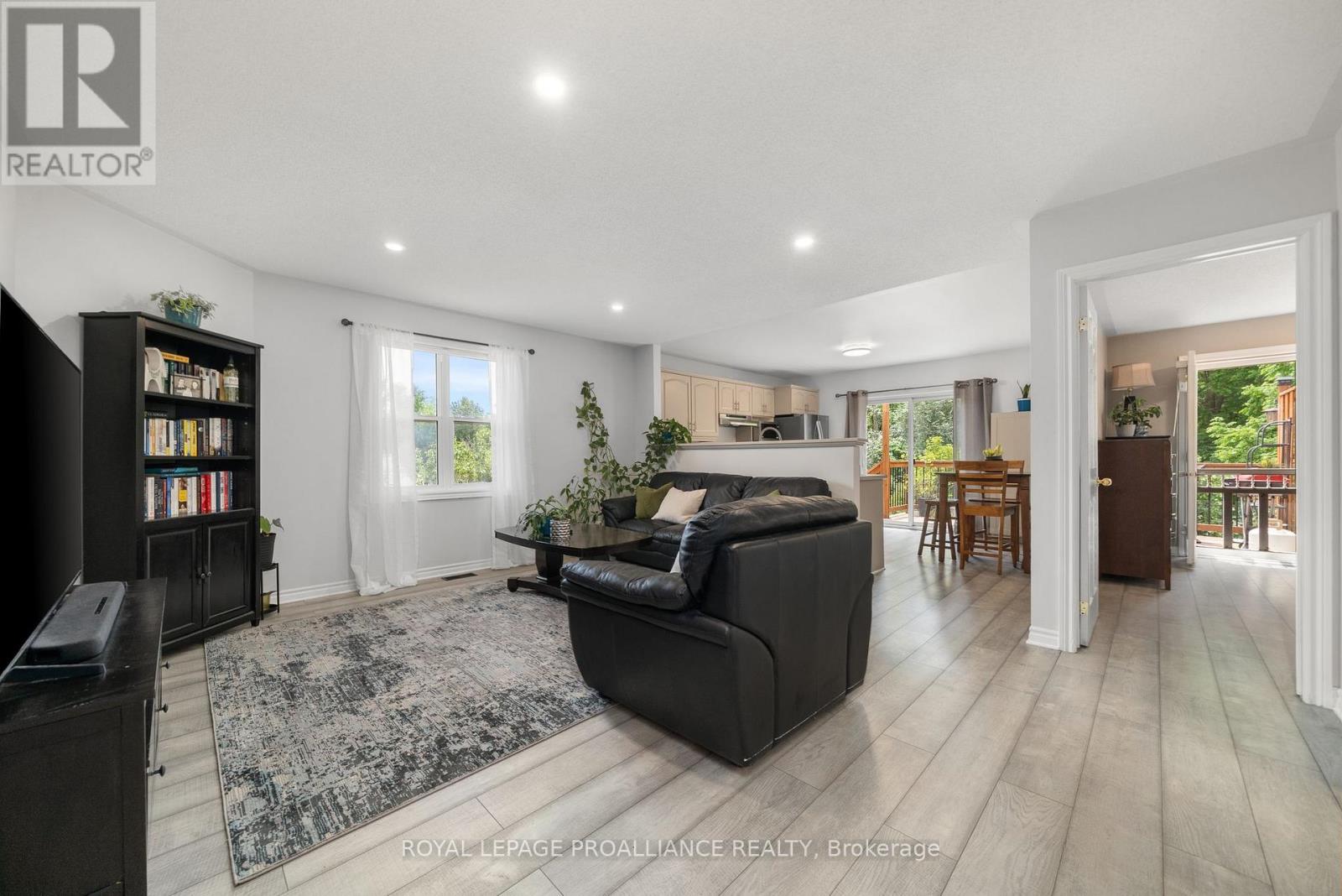 117 St. James Street, Stirling-Rawdon (Stirling Ward), Ontario  K0K 3E0 - Photo 8 - X12383375