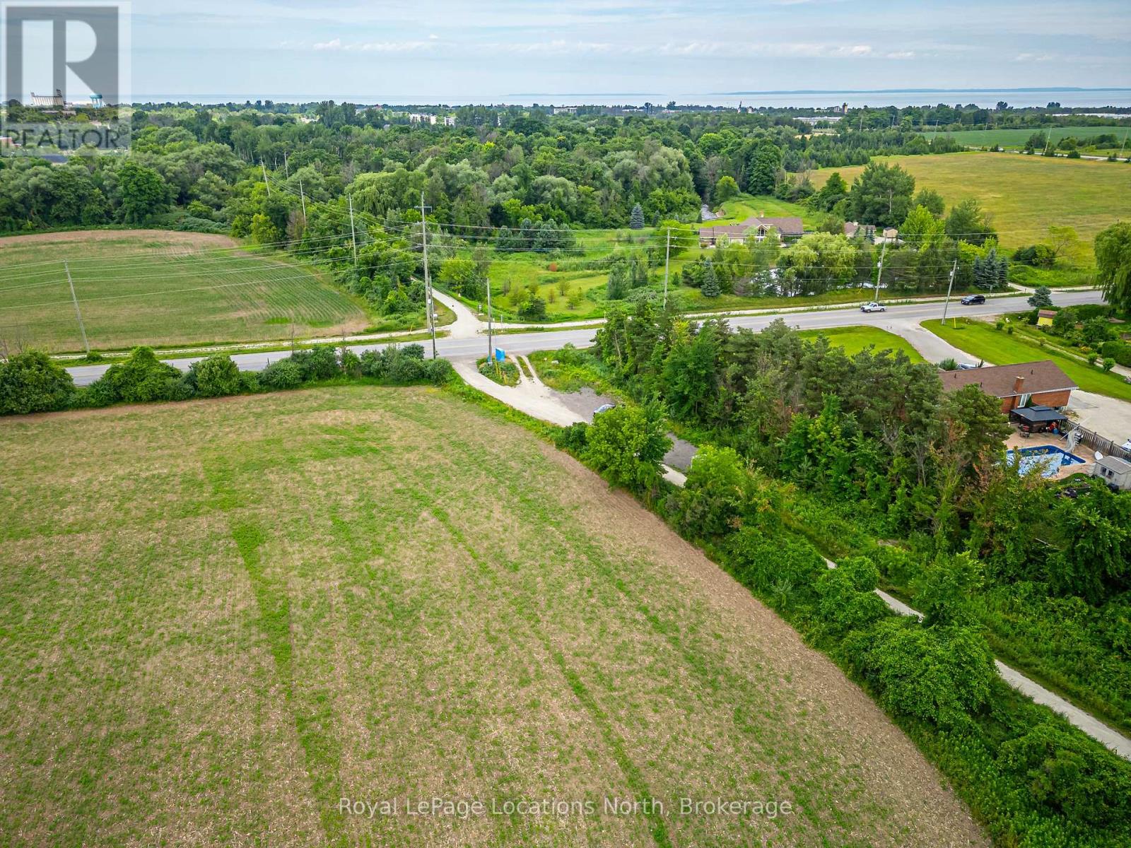 7475 Poplar Side Road, Clearview, Ontario  L9Y 3Z1 - Photo 9 - S12383439