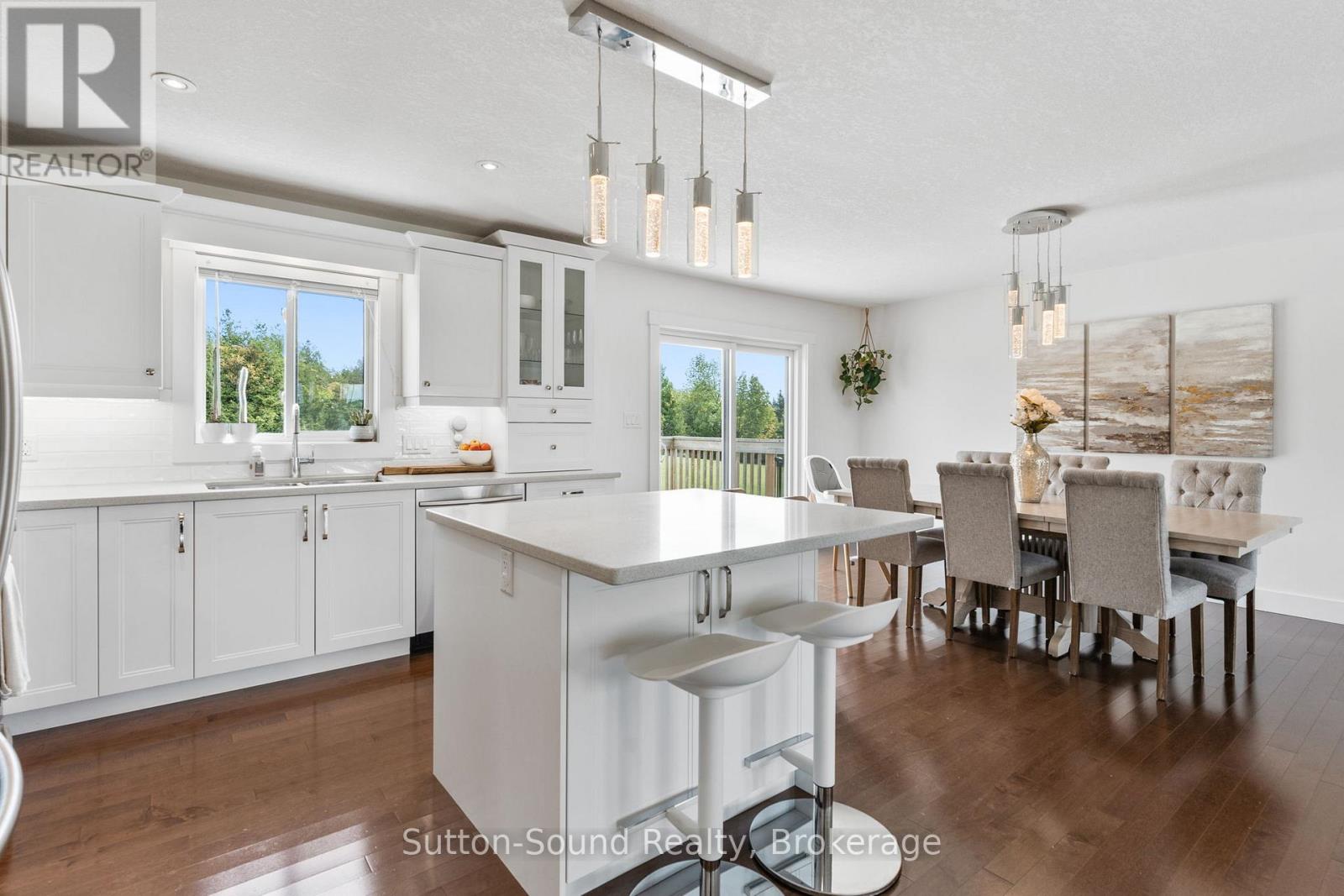 111 Donway Drive, Chatsworth, Ontario  N0H 1G0 - Photo 13 - X12379829