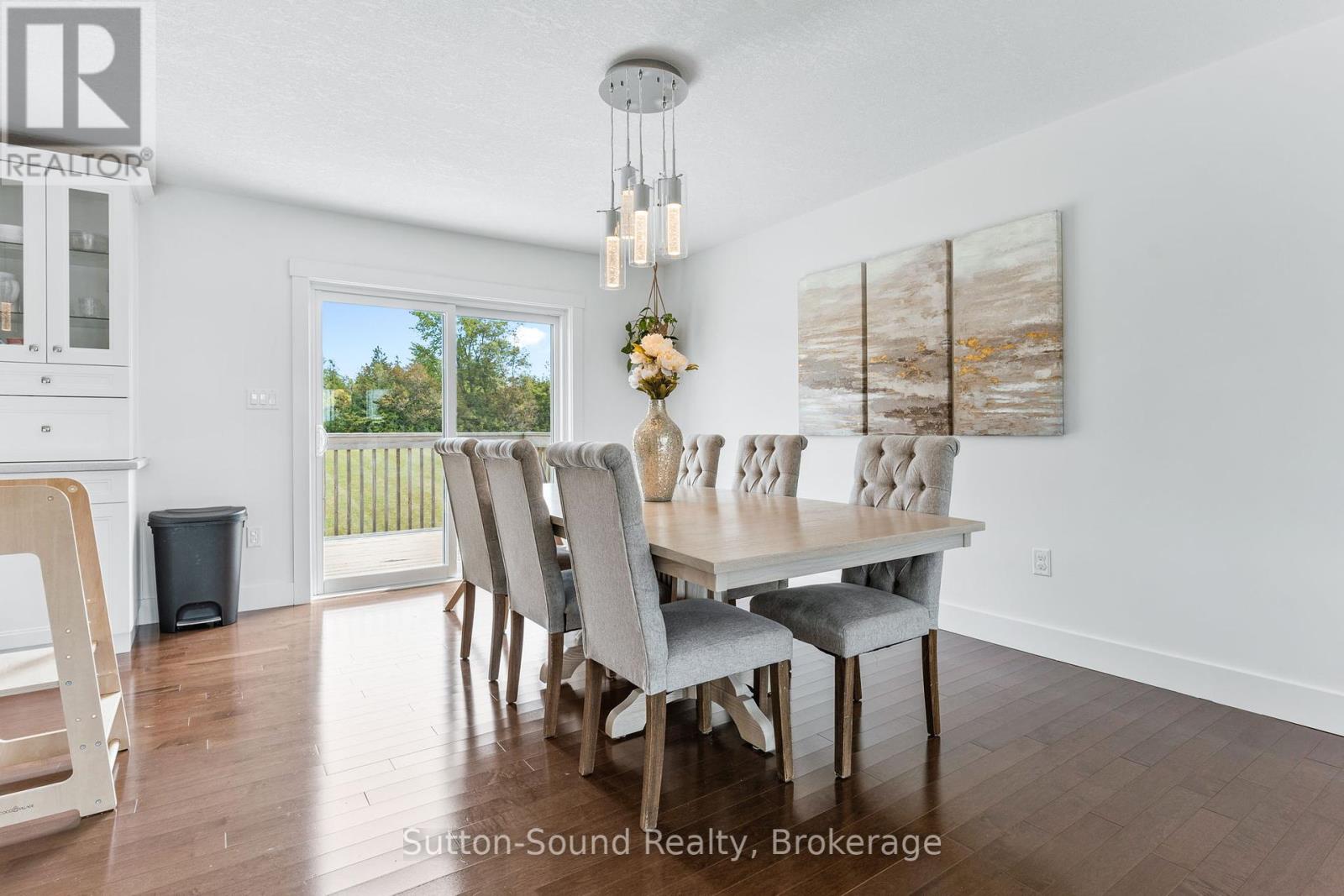 111 Donway Drive, Chatsworth, Ontario  N0H 1G0 - Photo 6 - X12379829