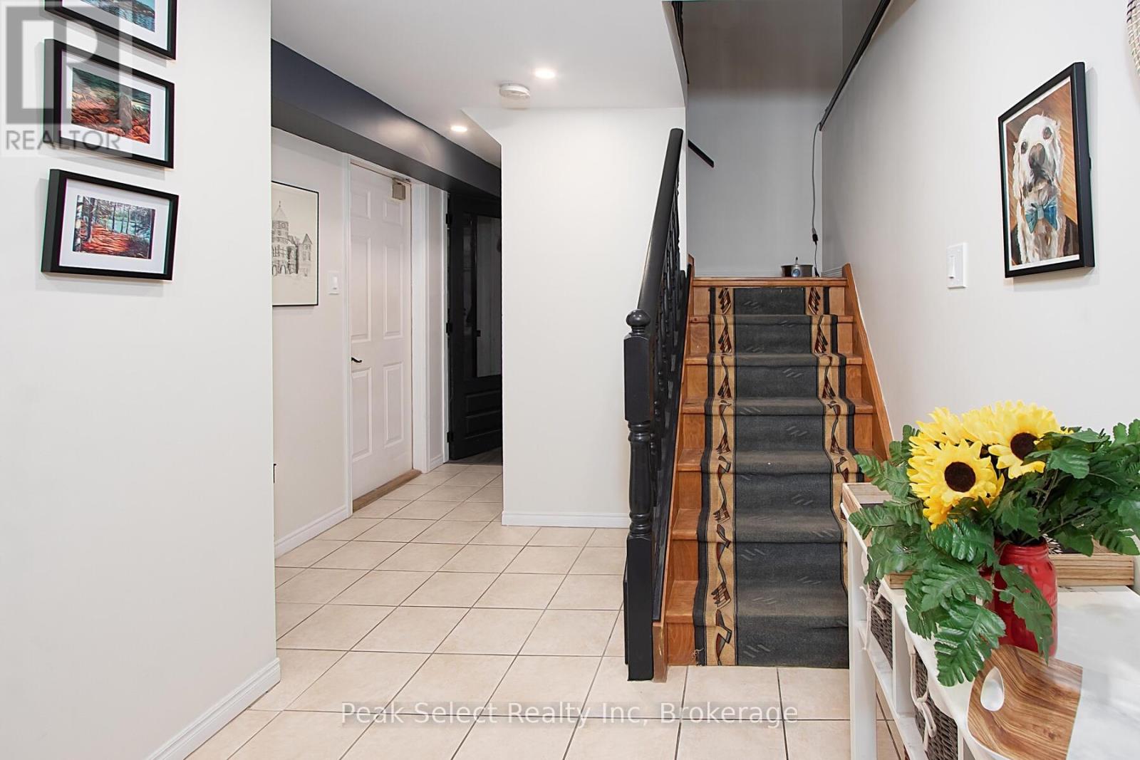 41 Southvale Road, St. Marys, Ontario  N4X 1E9 - Photo 7 - X12383389