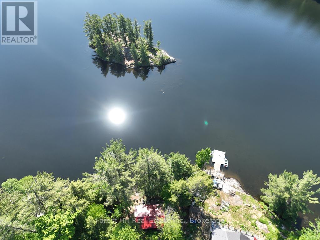 1293 Causeway Drive, Algonquin Highlands, Ontario  P0A 1E0 - Photo 2 - X12383469