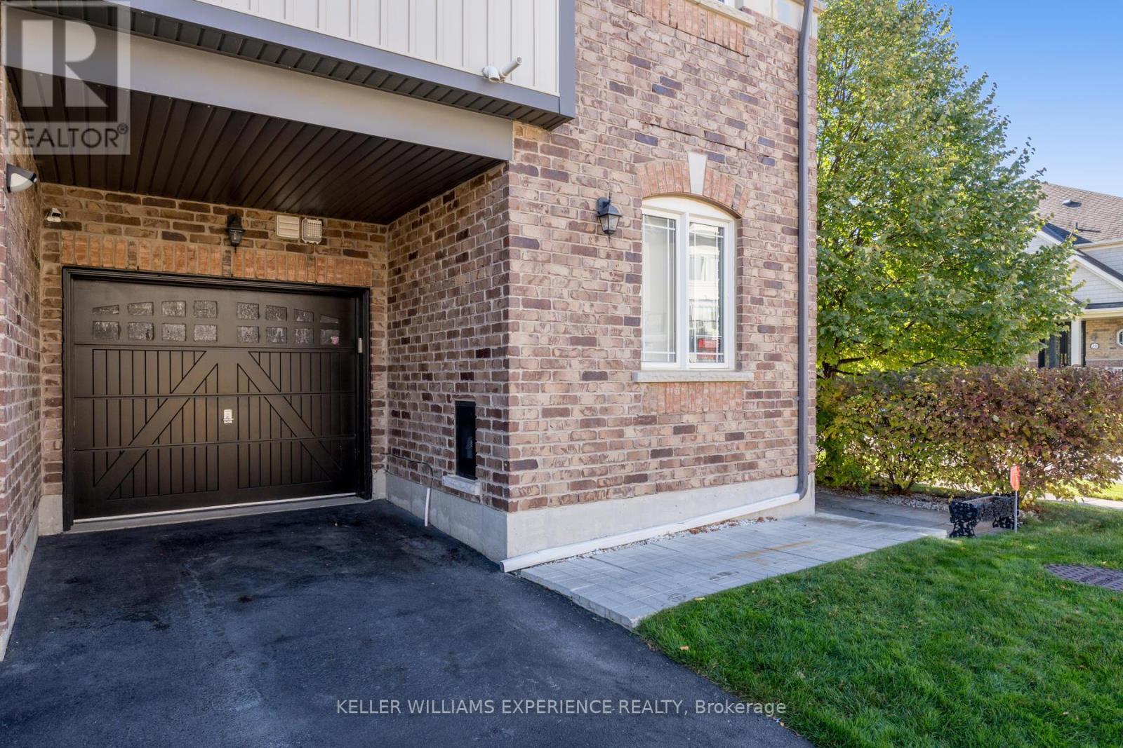 31 Alnwick Avenue, Caledon, Ontario  L7C 3P6 - Photo 16 - W12376648