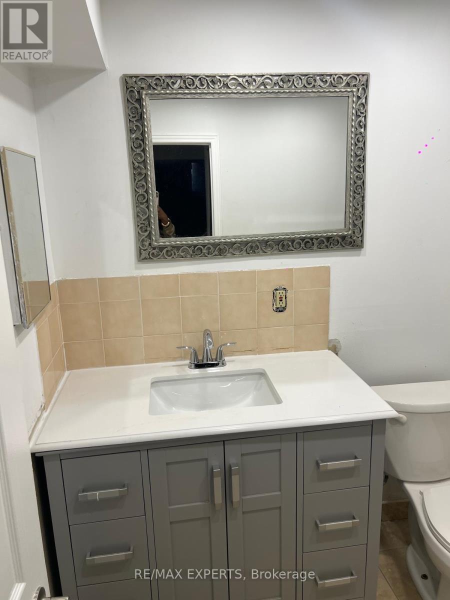 Bsmt - 30 Martindale Crescent, Brampton, Ontario  L6X 2T9 - Photo 5 - W12369419