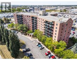 9 BONHEUR Court Unit# 807, Brantford, Ontario