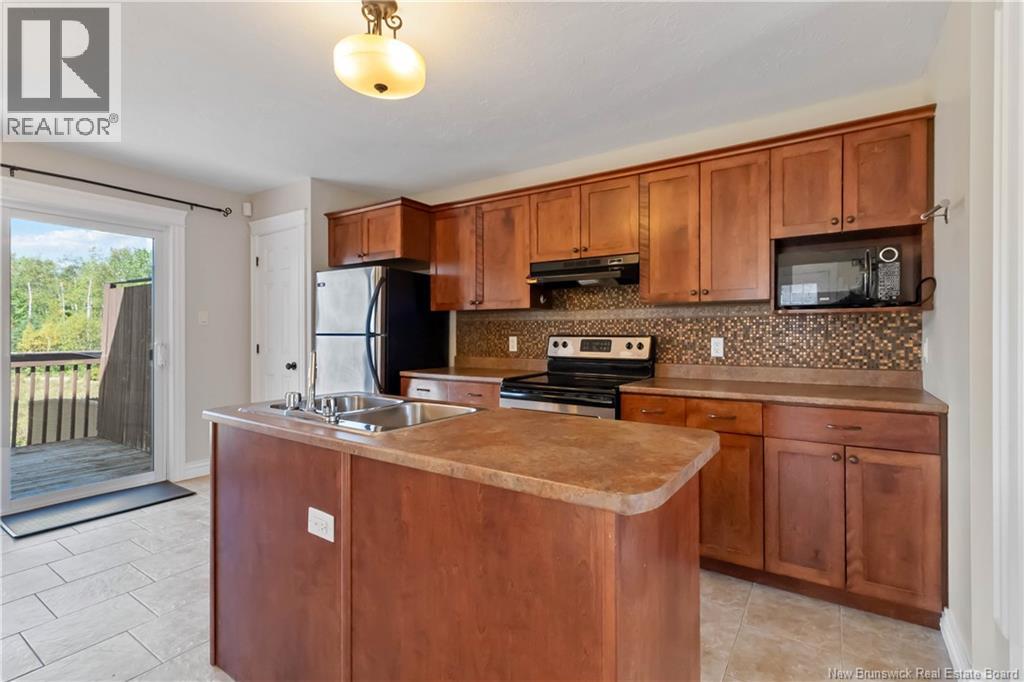 82 Belle Foret, Dieppe, New Brunswick  E1A 7M7 - Photo 11 - NB124111