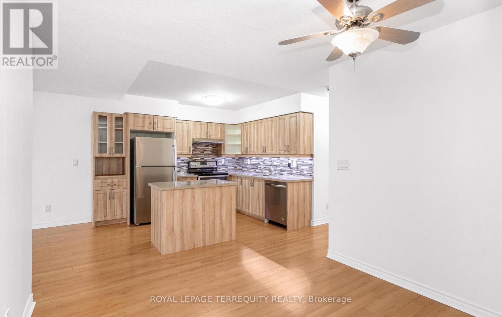 2828 - 3888 Duke Of York Boulevard, Mississauga, Ontario  L5B 4P5 - Photo 13 - W12373985
