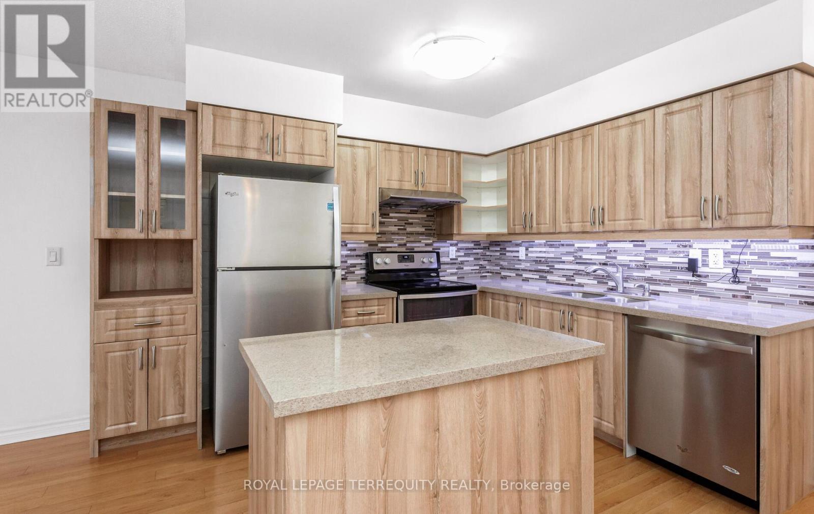 2828 - 3888 Duke Of York Boulevard, Mississauga, Ontario  L5B 4P5 - Photo 15 - W12373985