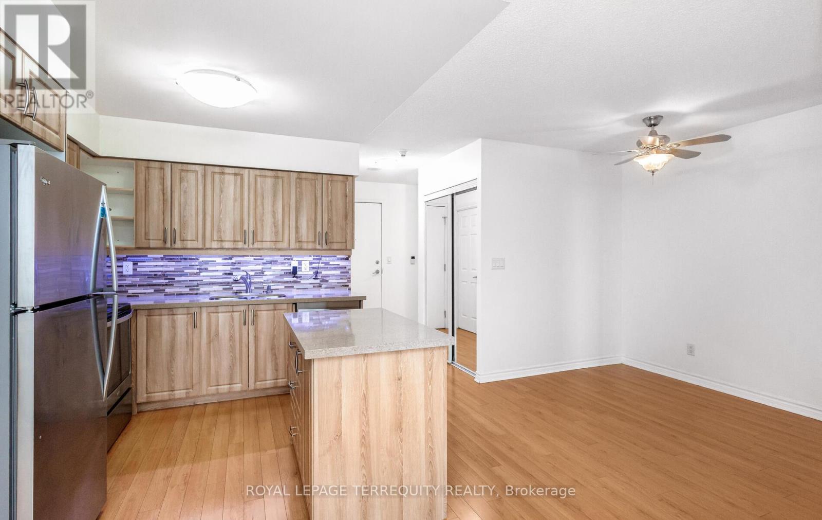 2828 - 3888 Duke Of York Boulevard, Mississauga, Ontario  L5B 4P5 - Photo 16 - W12373985