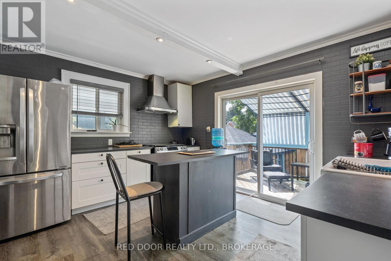 292 Hetty Street W, Central Elgin, Ontario  N5L 1C1 - Photo 14 - X12383508