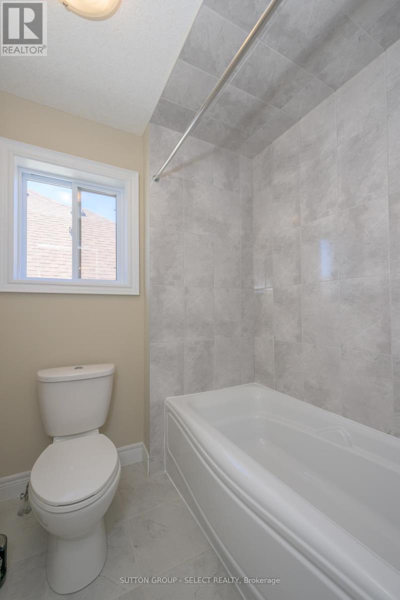 88 Bradwell Chase, London North, Ontario  N6G 0P3 - Photo 30 - X12383538
