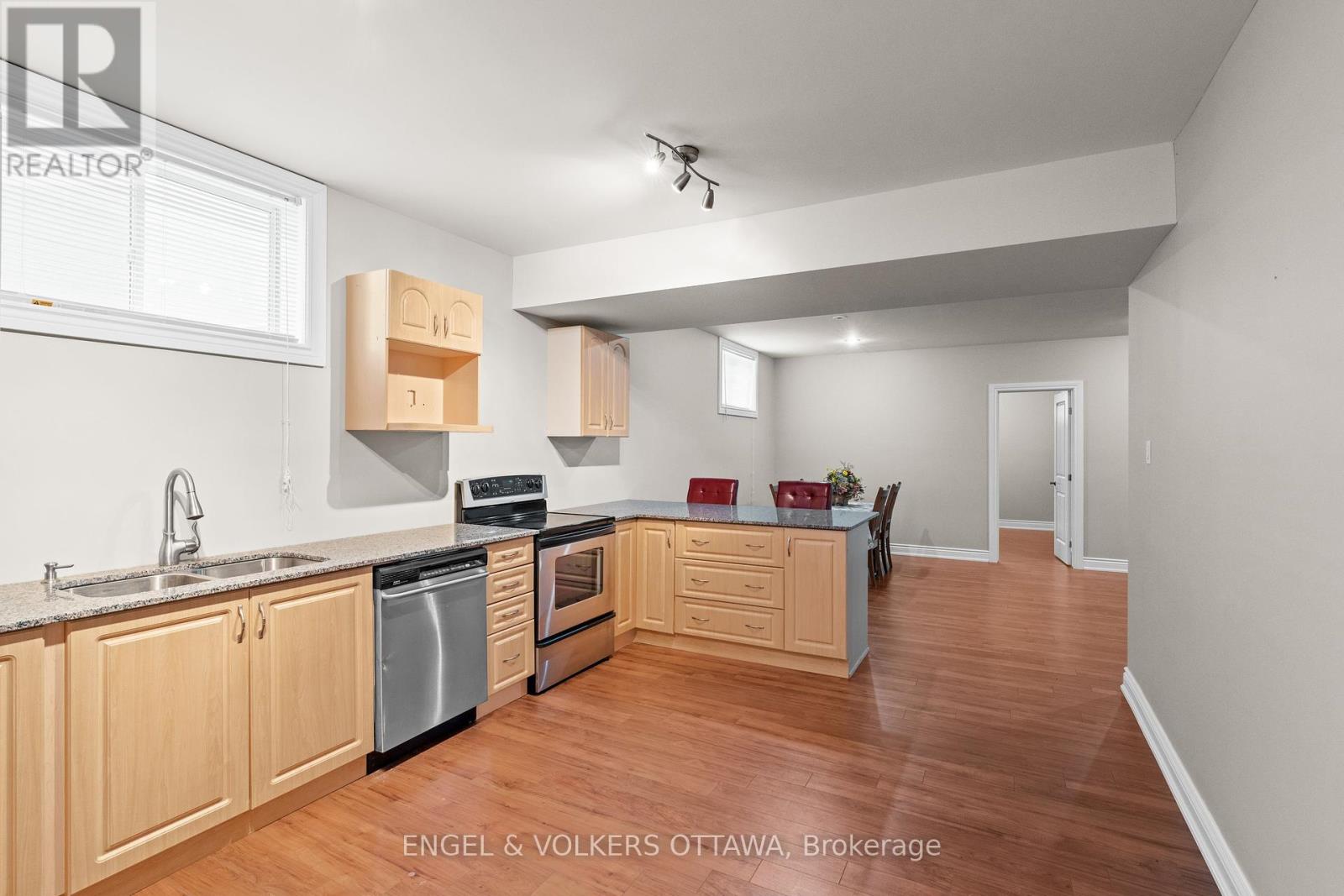 7510 Village Centre Place, Ottawa, Ontario  K4P 0C8 - Photo 36 - X12383483