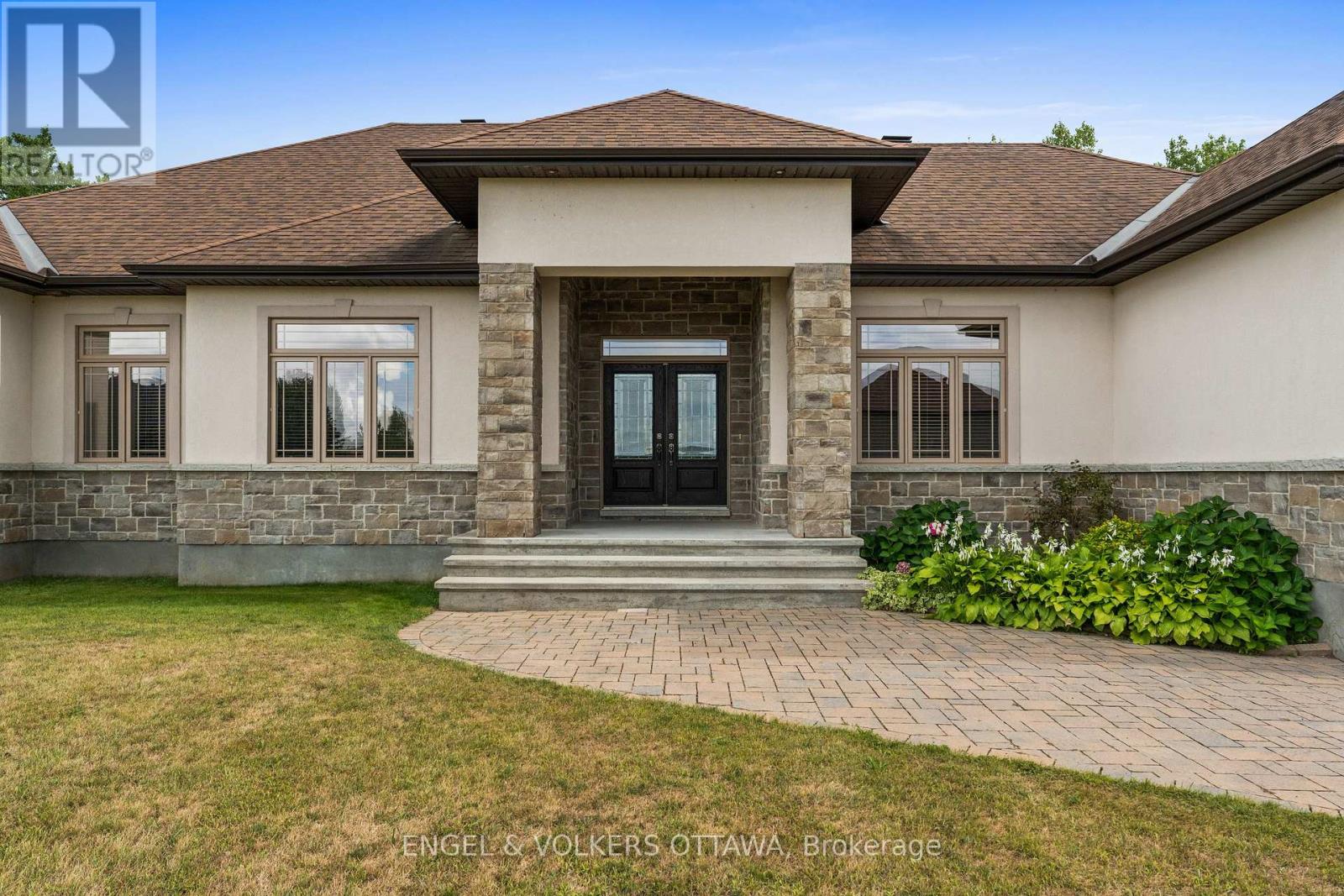 Property at 7510 VILLAGE CENTRE PLACE image 4