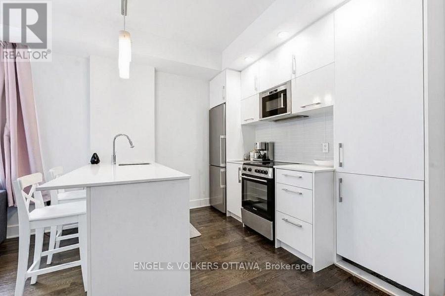 1305 - 255 Bay Street W, Ottawa, Ontario  K1R 0C5 - Photo 16 - X12383591