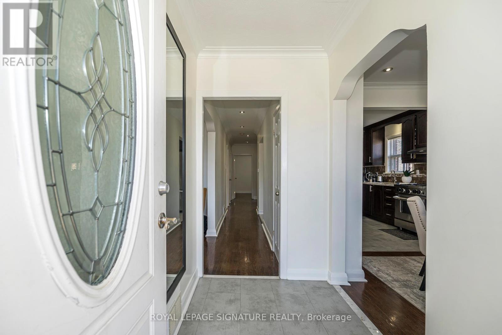 Property at 136 REGINA AVENUE image 3