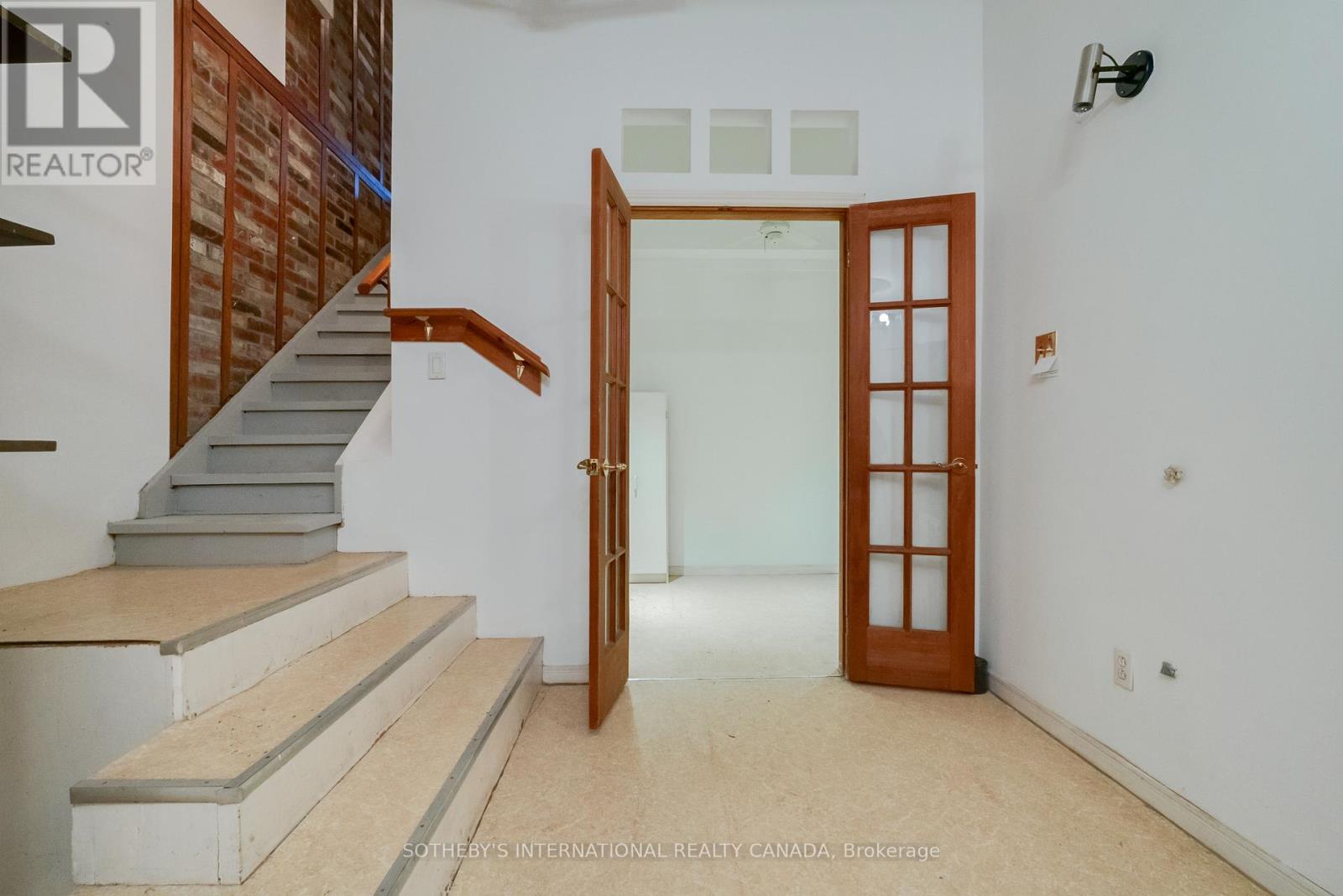 237 Carlton Street, Toronto (Moss Park), Ontario  M5A 2L2 - Photo 15 - C12383329