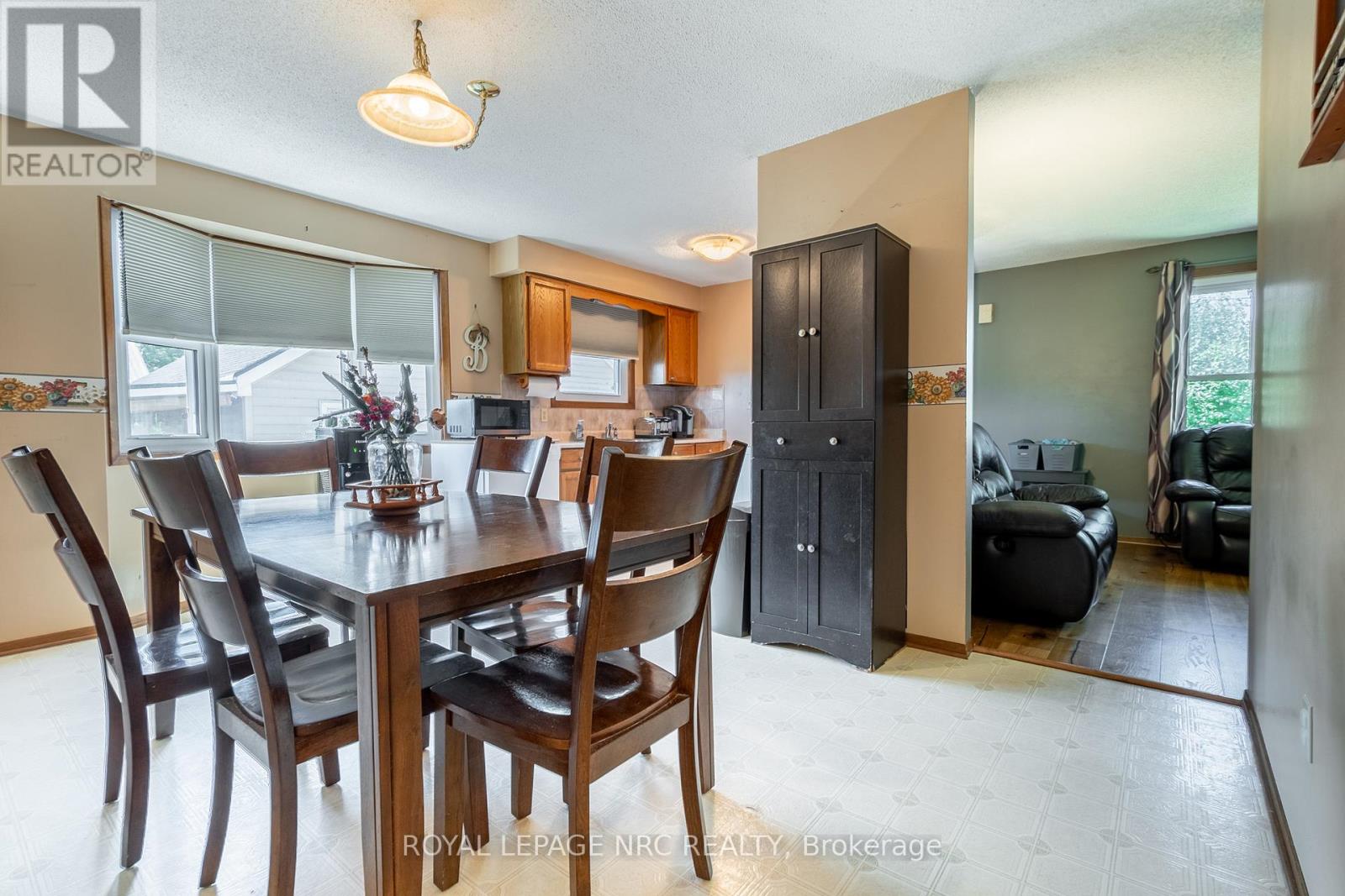 62 Lillian Place, Fort Erie, Ontario  L2A 5M2 - Photo 12 - X12383503