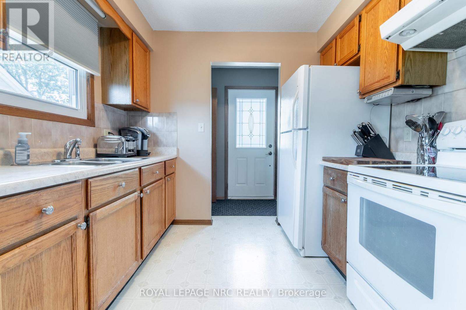 62 Lillian Place, Fort Erie, Ontario  L2A 5M2 - Photo 18 - X12383503
