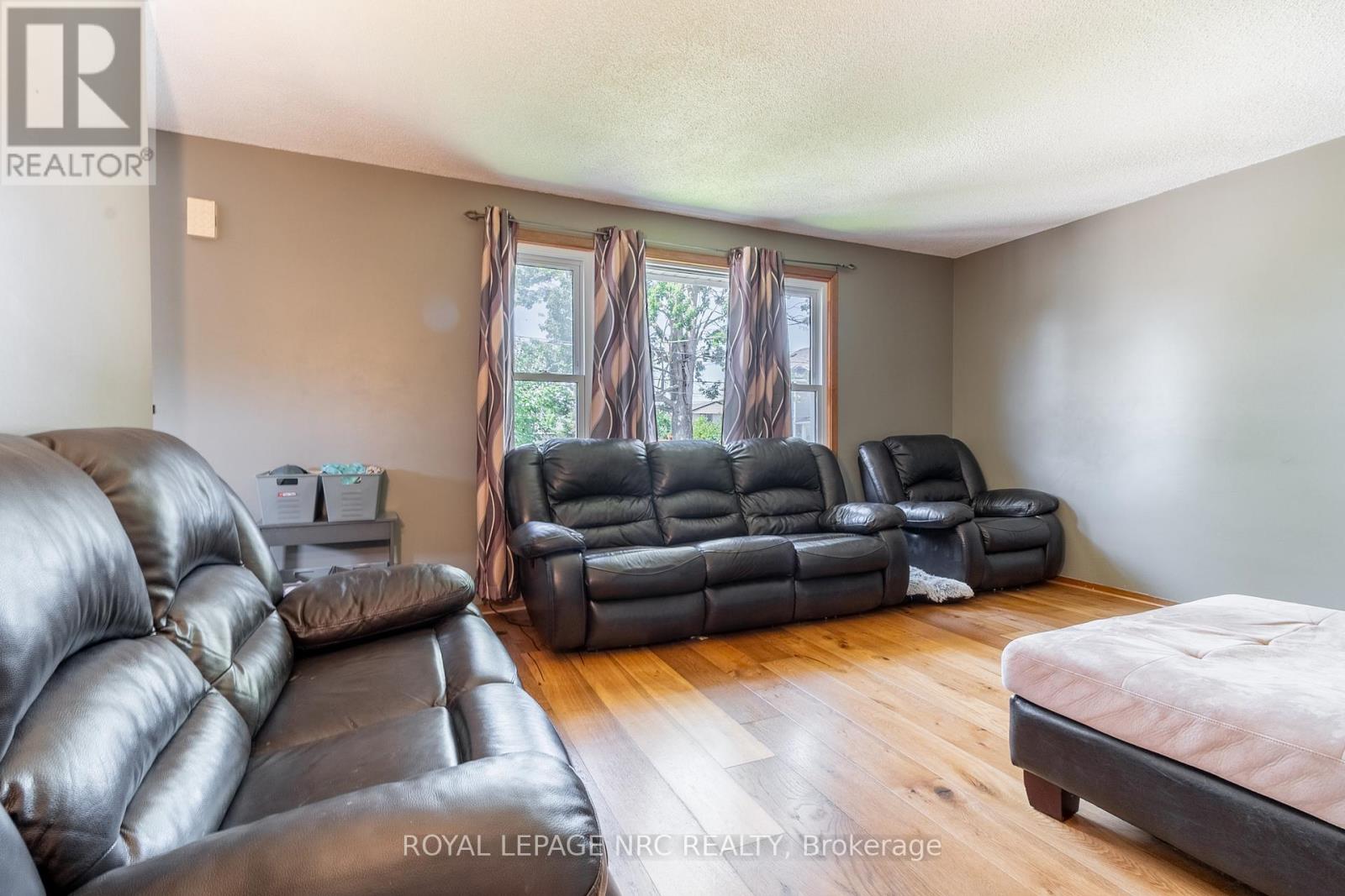 62 Lillian Place, Fort Erie, Ontario  L2A 5M2 - Photo 8 - X12383503