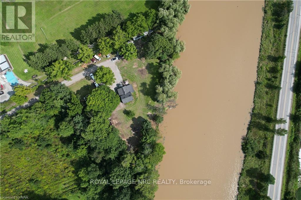 146 River Road, Pelham, Ontario  L3B 5N6 - Photo 4 - X12383593