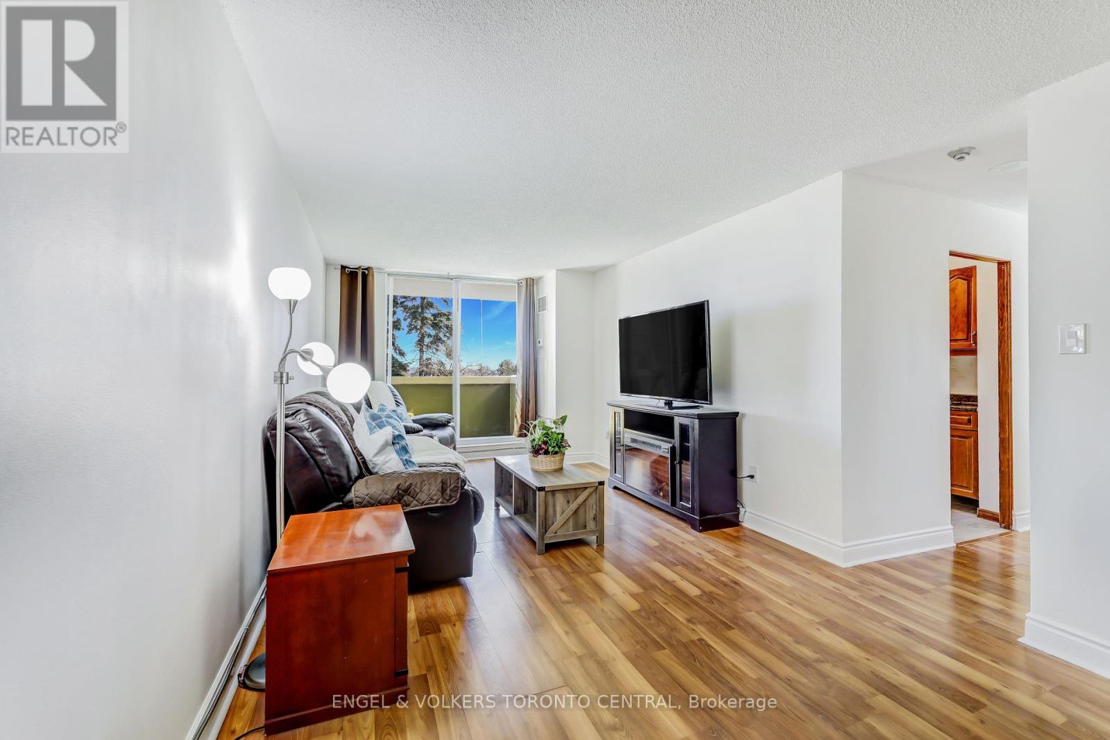 207 - 15 Sewells Road, Toronto, Ontario  M1B 3V7 - Photo 12 - E12383466