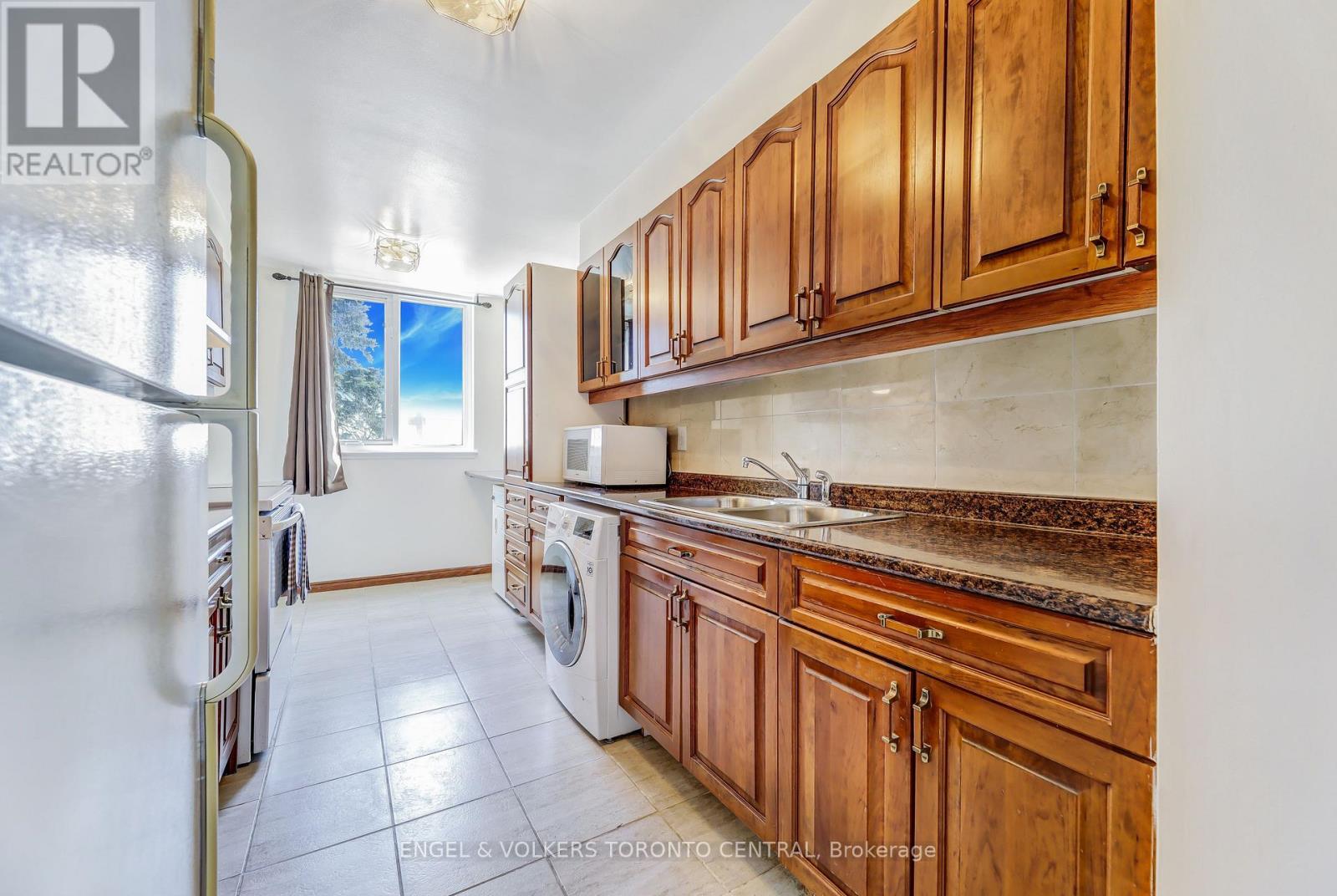 207 - 15 Sewells Road, Toronto, Ontario  M1B 3V7 - Photo 15 - E12383466