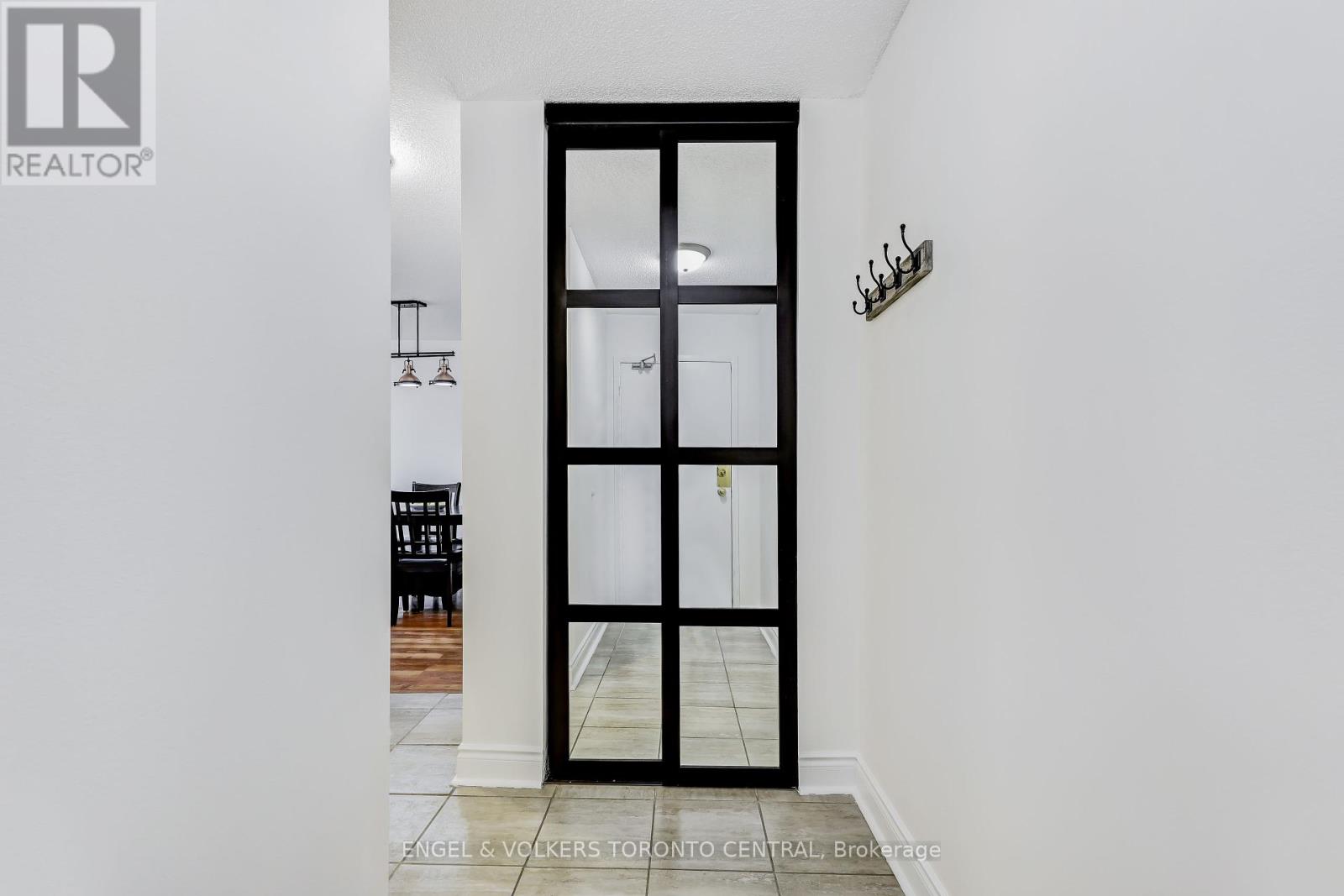 207 - 15 Sewells Road, Toronto, Ontario  M1B 3V7 - Photo 2 - E12383466