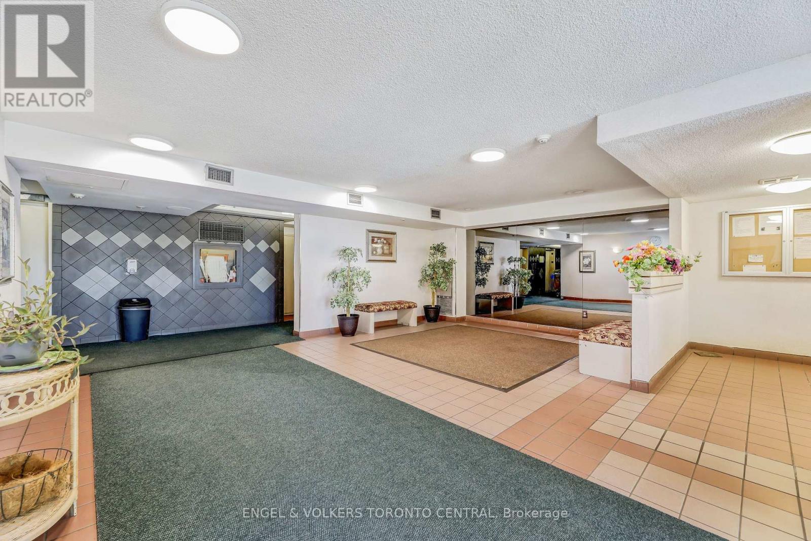 207 - 15 Sewells Road, Toronto, Ontario  M1B 3V7 - Photo 28 - E12383466