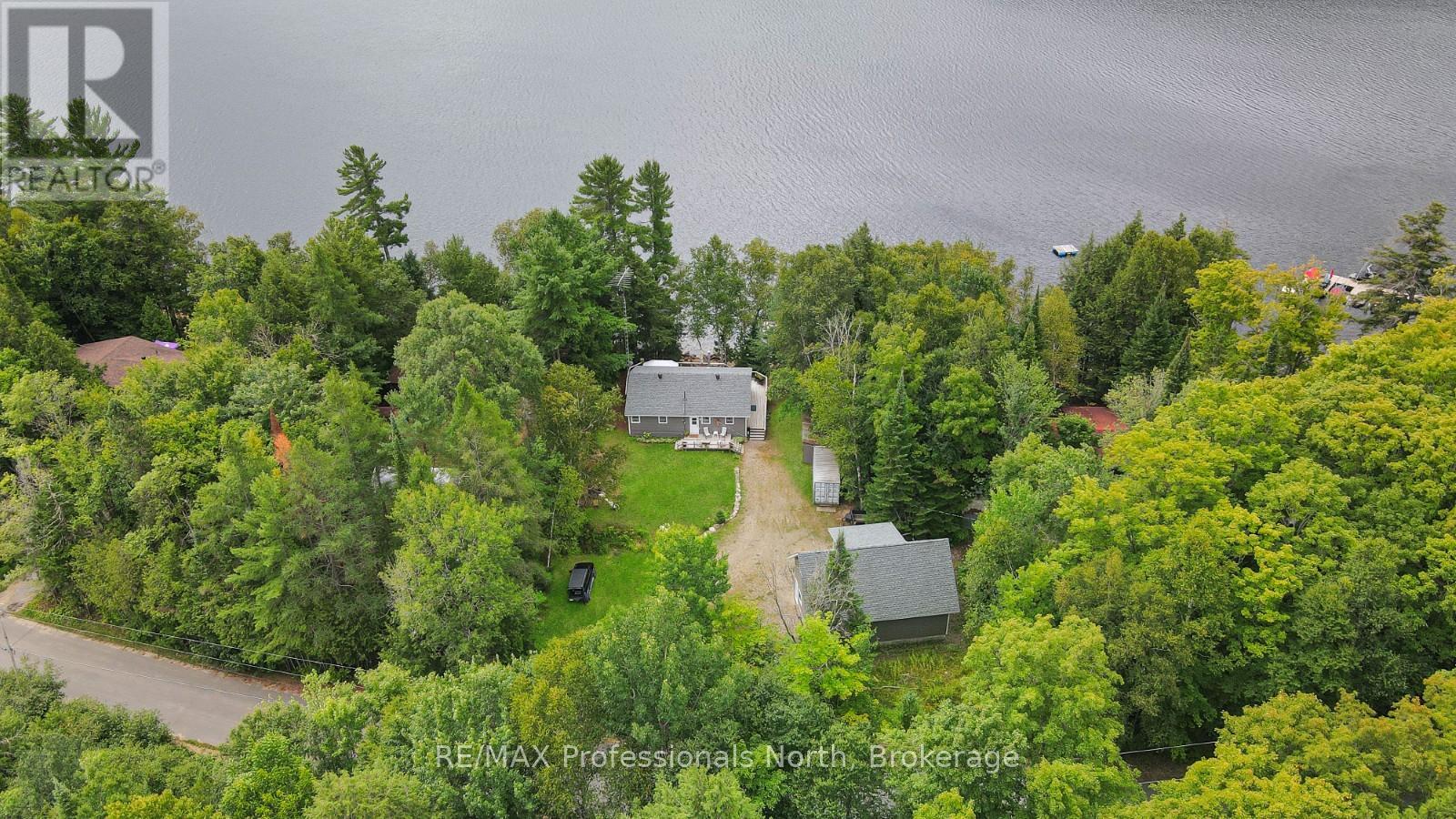 2375 Watts Road, Dysart Et Al, Ontario  K0M 1S0 - Photo 2 - X12383501