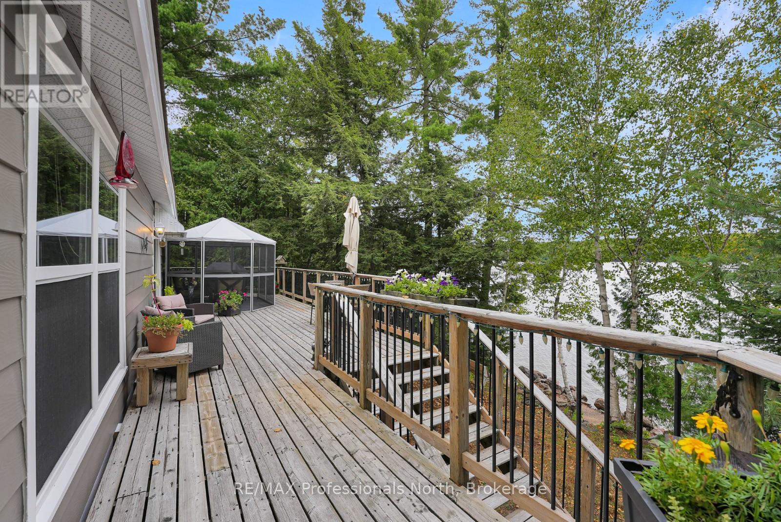 2375 Watts Road, Dysart Et Al, Ontario  K0M 1S0 - Photo 24 - X12383501