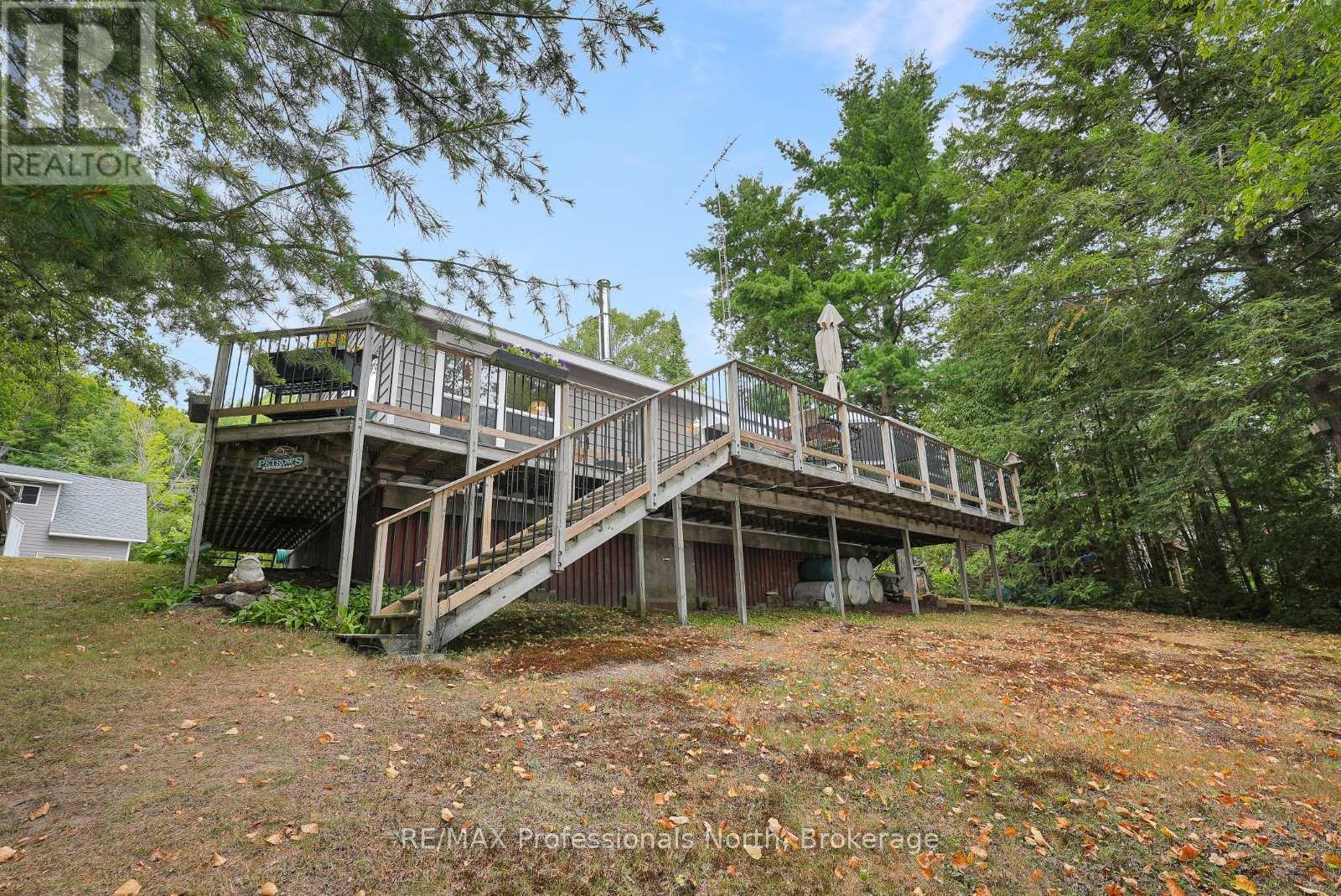 2375 Watts Road, Dysart Et Al, Ontario  K0M 1S0 - Photo 29 - X12383501