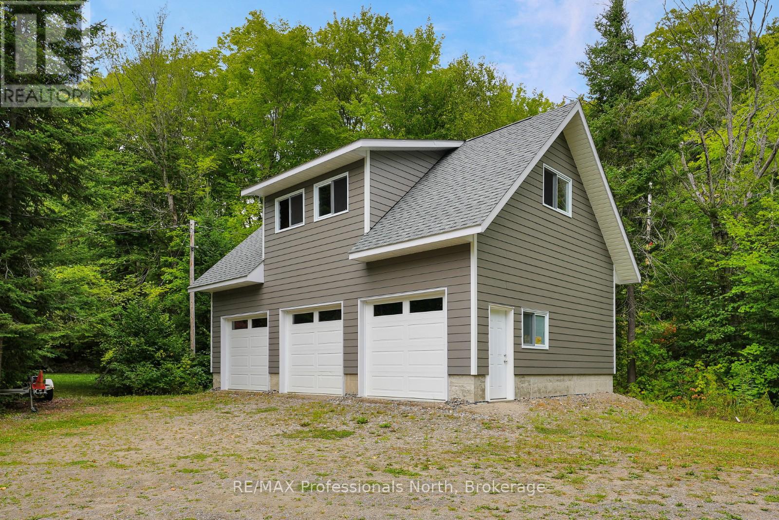 2375 Watts Road, Dysart Et Al, Ontario  K0M 1S0 - Photo 35 - X12383501