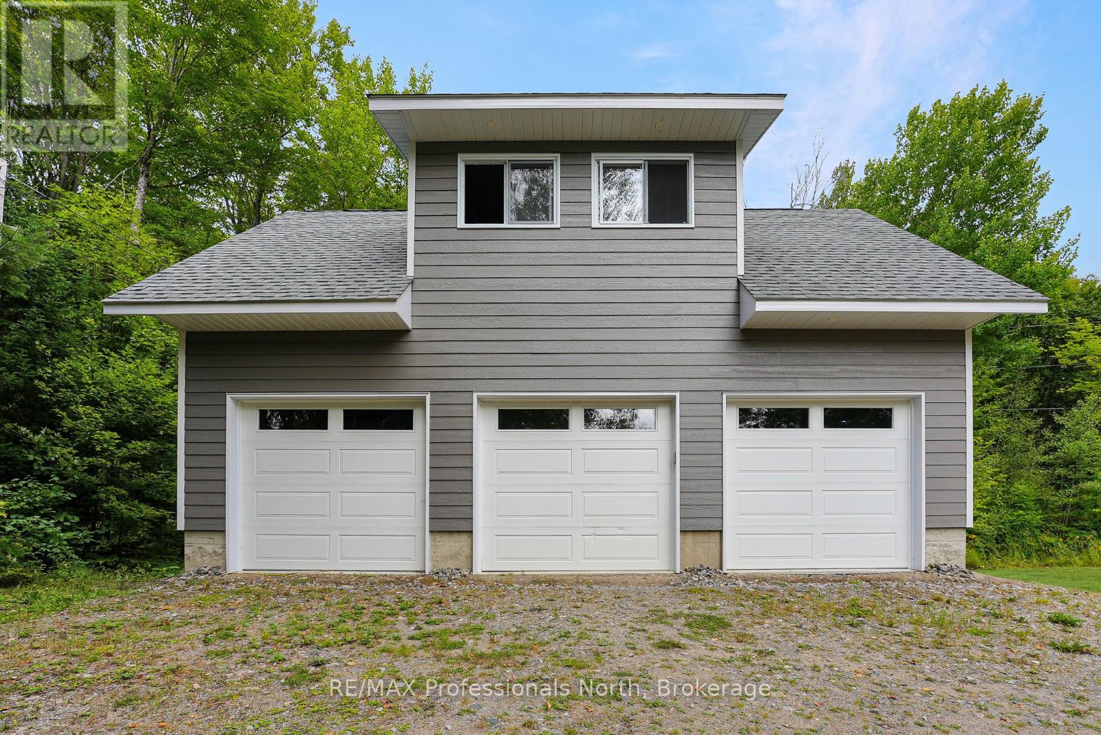 2375 Watts Road, Dysart Et Al, Ontario  K0M 1S0 - Photo 36 - X12383501