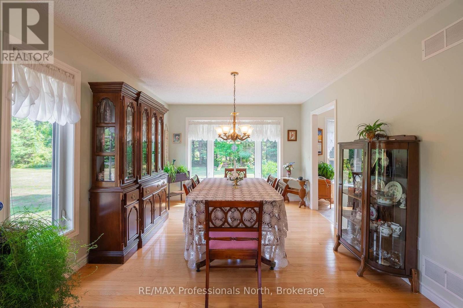 137 Somerville 11th Concession, Kawartha Lakes, Ontario  K0M 1C0 - Photo 12 - X12383543